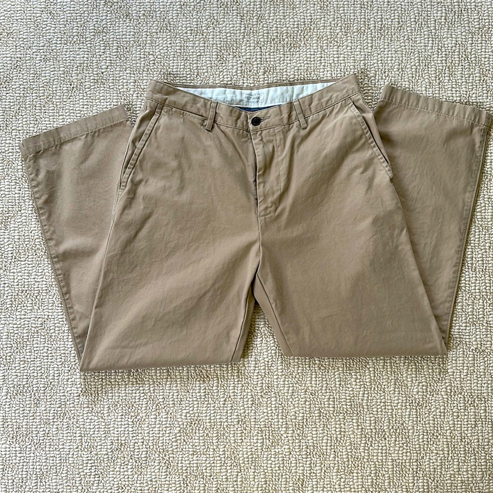 Men’s Dockers Field Khaki flat front pants